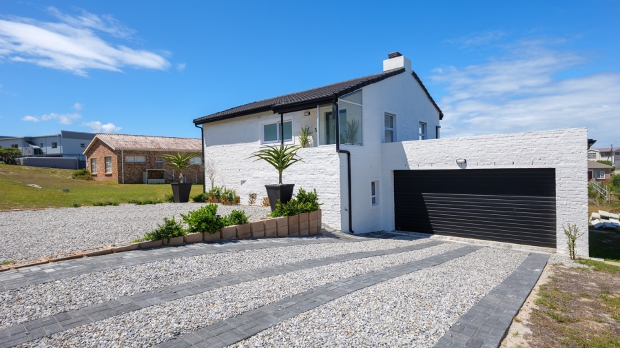 To Let 2 Bedroom Property for Rent in Agulhas Western Cape